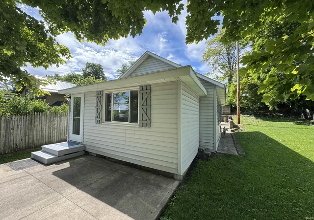 Photo 2 of Manufactured home for sale at 6820 E Harrold Pl, Churubusco, IN 46723 | MLS# 202627832 | Listing updated on 2026-08-28