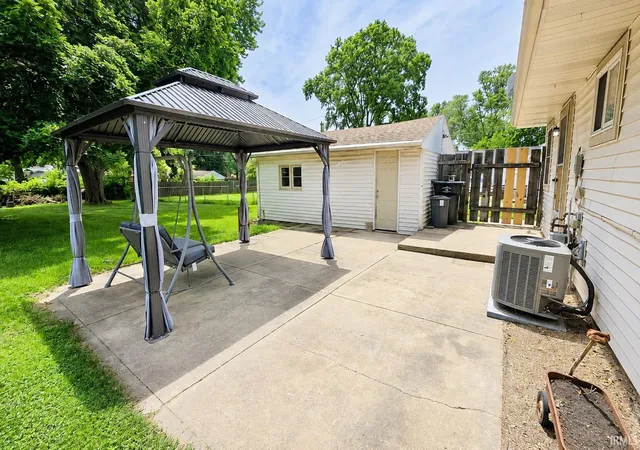 Photo 4 of Sale Pending at 19680 Southland Ave, South Bend, IN 46614 | MLS# 202627834 | Listing updated on 2026-09-16