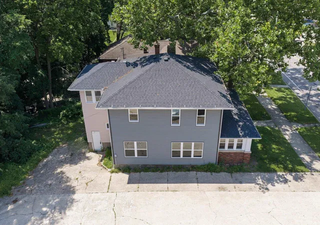 Photo 3 of Manufactured home for sale at 1022 E Colfax Ave, South Bend, IN 46617 | MLS# 202627847 | Listing updated on 2026-07-12