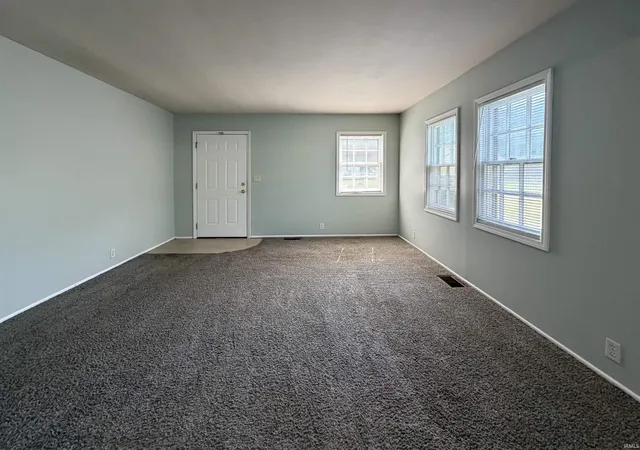Homes for sale in Muncie, IN | 1601 S Wall Ave, Muncie, IN 47302 | MLS# 202627853