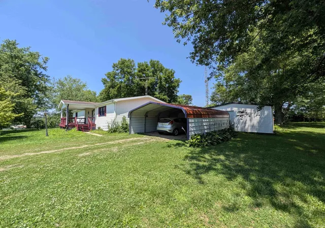 2nd image of 6176 W 300 S Rd, Farmland, IN 47340 | MLS# 202627864