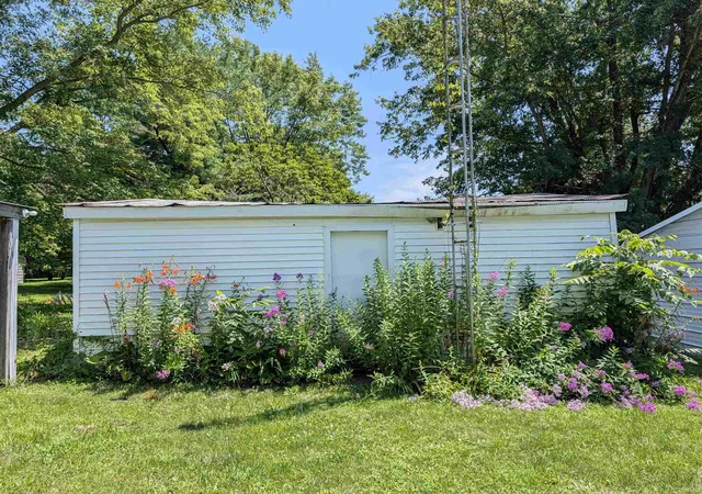 4th image of 6176 W 300 S Rd, Farmland, IN 47340 | MLS# 202627864
