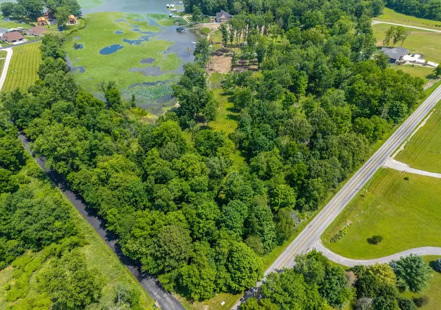 12th image of 4200 E 850 N Rd, Rome City, IN 46784 | MLS# 202627869