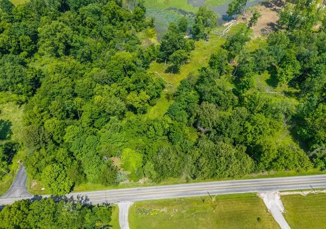 3rd image of 4200 E 850 N Rd, Rome City, IN 46784 | MLS# 202627869