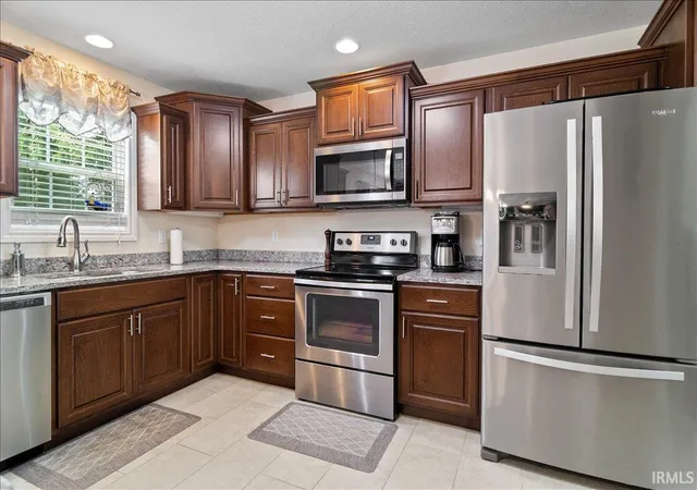 Photo 3 of Manufactured home for sale at 1340 Breezy Crk Dr, Evansville, IN 47720 | MLS# 202627878 | Listing updated on 2026-08-30