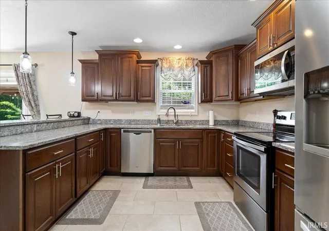 Photo 4 of Manufactured home for sale at 1340 Breezy Crk Dr, Evansville, IN 47720 | MLS# 202627878 | Listing updated on 2026-08-30