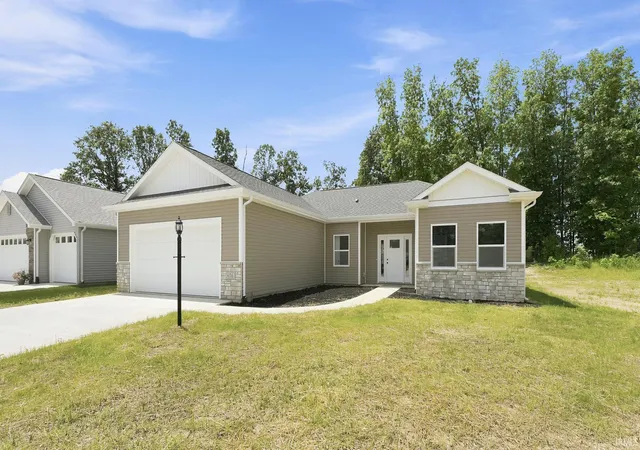 Photo 3 of Sale Pending at 656 S Valley River Dr, Columbia City, IN 46725 | MLS# 202627879 | Listing updated on 2026-07-16