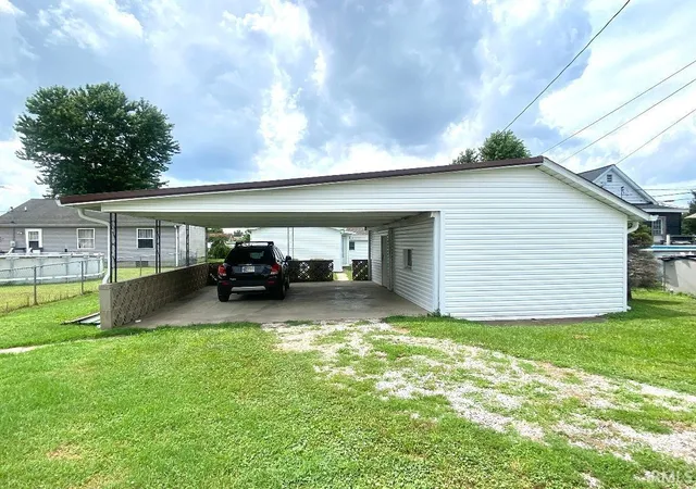 Homes for sale in Worthington, IN | 25 N Myra St, Worthington, IN 47471 | MLS# 202627889