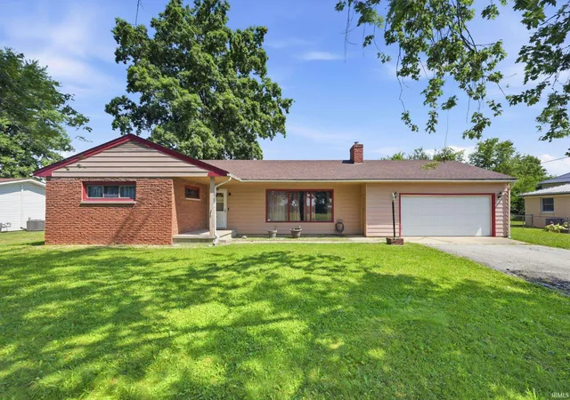 1st image of 1700 W Water St, Hartford City, IN 47348 | MLS# 202627894