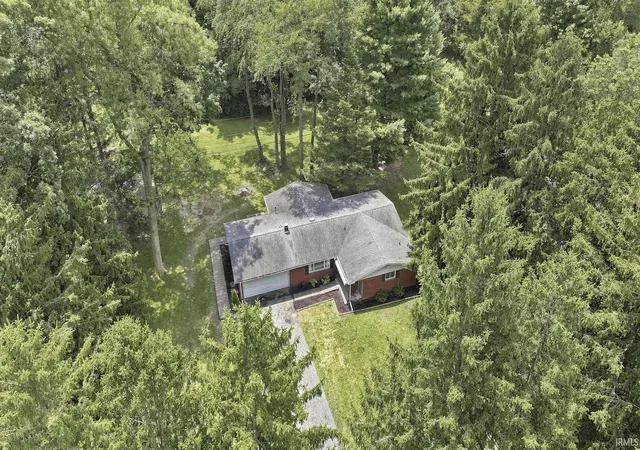 Photo 3 of Manufactured home for sale at 187 Shady Ln Dr, Wabash, IN 46992 | MLS# 202627906 | Listing updated on 2026-09-14