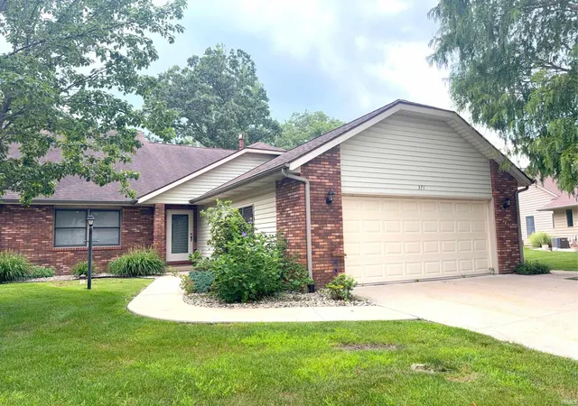 1st image of 371 Baythorne Dr, Warsaw, IN 46580 | MLS# 202627912