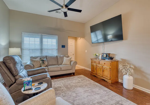 5th image of 6312 Alex Ln, Evansville, IN 47715 | MLS# 202627918