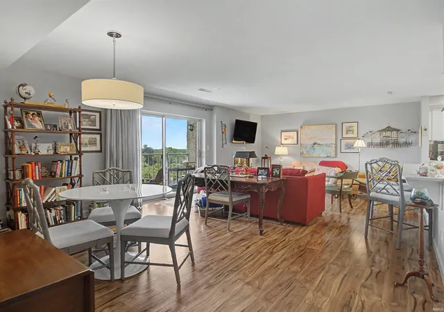 4th image of 600 S Cullen Ave #907, Evansville, IN 47715 | MLS# 202627924