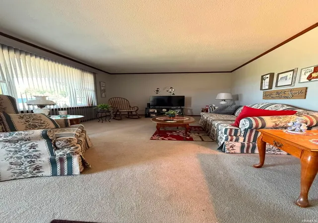 3rd image of 315 N Curtis Dr, Vincennes, IN 47591 | MLS# 202627926