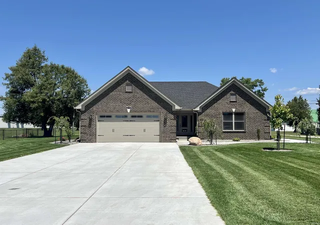 Homes for sale in Monticello, IN | 814 W Washington St, Monticello, IN 47960 | MLS# 202627929