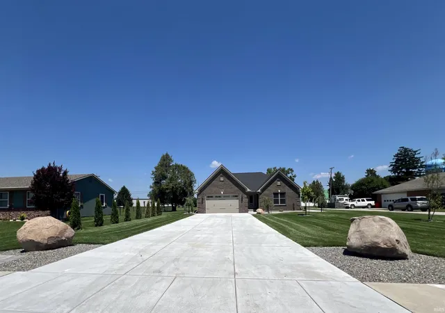 Homes for sale in Monticello, IN | 814 W Washington St, Monticello, IN 47960 | MLS# 202627929