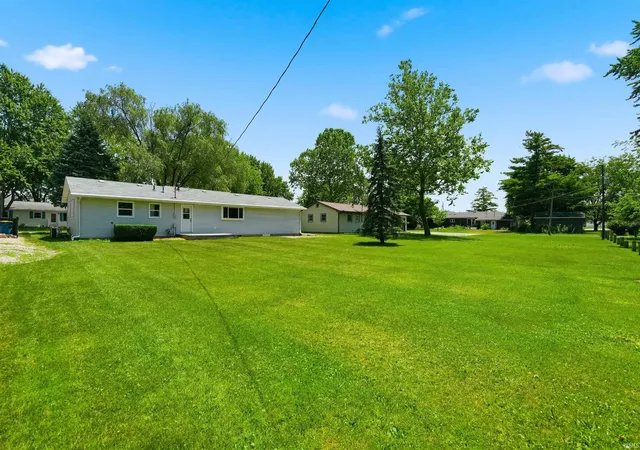 Photo 38 of Sale Pending at 609 Maxine Dr, Ossian, IN 46777 | MLS# 202627930 | Listing updated on 2026-07-30