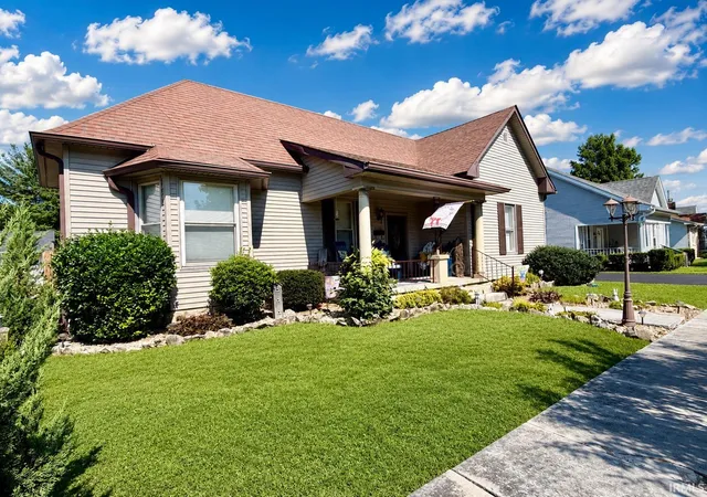 4th image of 1111 M St, Bedford, IN 47421 | MLS# 202627932