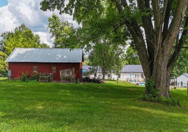 Homes for sale in Huntington, IN | 7082 N Us Hwy 24 East, Huntington, IN 46750 | MLS# 202627939