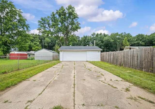 36th image of 30186 County Road 108, Elkhart, IN 46514 | MLS# 202627940