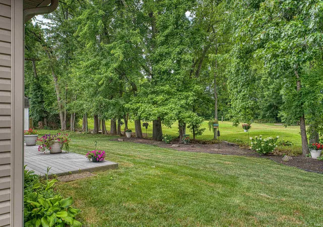 Photo 3 of Sale Pending at 10344 Clippinger Rd, Evansville, IN 47725 | MLS# 202627941 | Listing updated on 2026-07-27