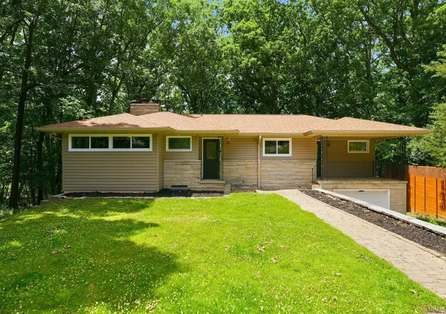 1st image of 321 Laurel Dr, West Lafayette, IN 47906 | MLS# 202627942