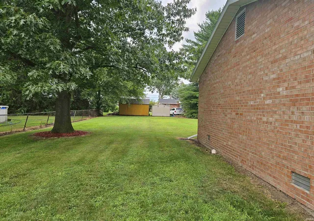 5th image of 109 Princeton Ln, Logansport, IN 46947 | MLS# 202627949