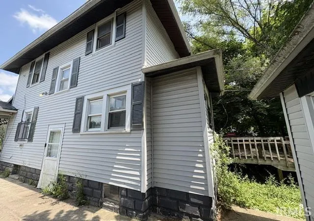 Photo 3 of Manufactured home for sale at 1305 Nichol Ave, Anderson, IN 46016 | MLS# 202627958 | Listing updated on 2026-08-25