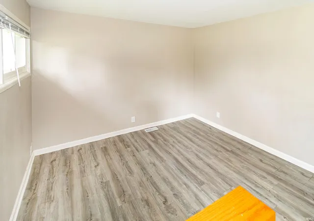 4th image of 1750 Jeanette Ave, Evansville, IN 47714 | MLS# 202627966