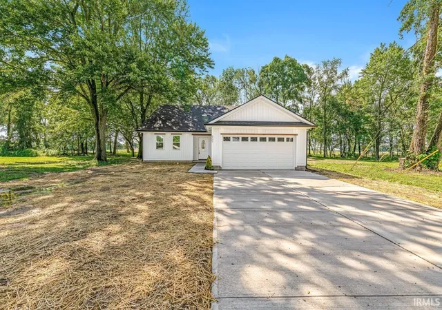 Homes for sale in Colfax, IN | 507 W Main St, Colfax, IN 46035 | MLS# 202627991