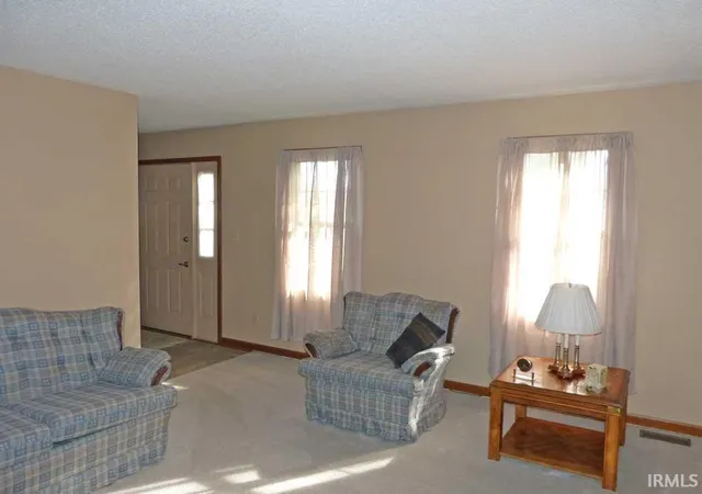 4th image of 2810 Marian Dr, Vincennes, IN 47591 | MLS# 202628001
