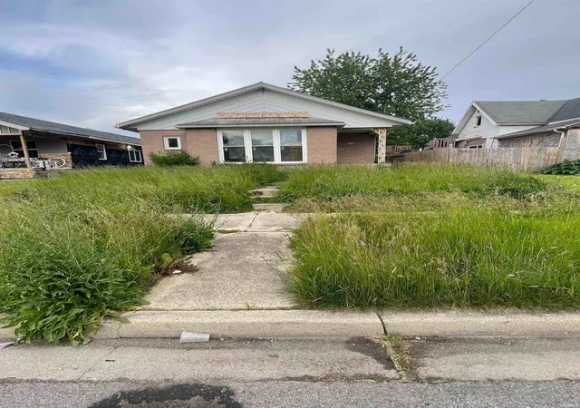 Photo 1 of Sale Pending at 2630 Meridian St, Anderson, IN 46016 | MLS# 202628012 | Listing updated on 2026-07-28