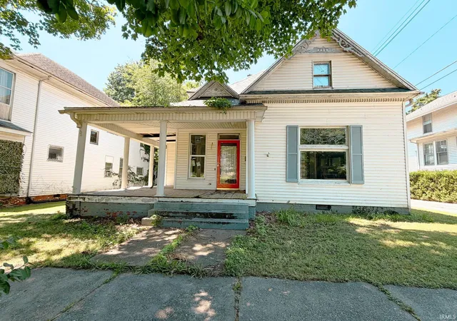 1st image of 714 N Cherry St, Mount Carmel, IL 62863 | MLS# 202628013