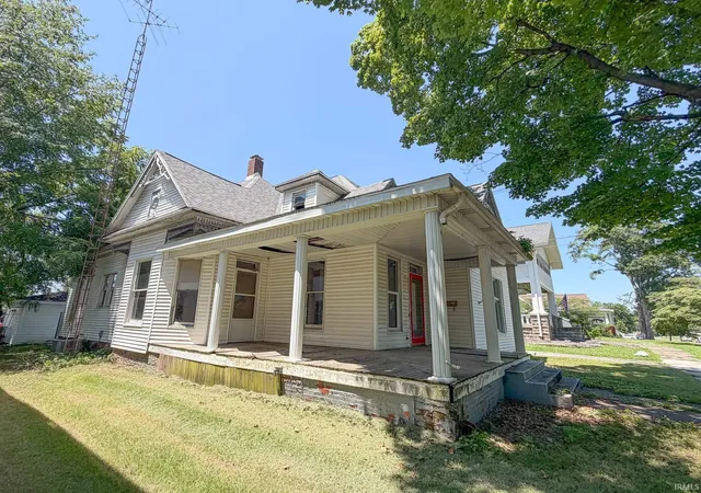3rd image of 714 N Cherry St, Mount Carmel, IL 62863 | MLS# 202628013