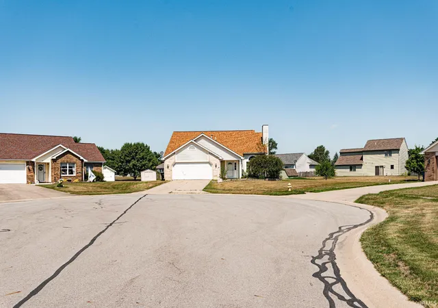 Photo 2 of Manufactured home for sale at 306 Rathert Ct, Auburn, IN 46706 | MLS# 202628033 | Listing updated on 2026-09-04