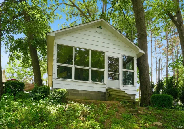 Photo 1 of Manufactured home for sale at 4910 E Shore Park Rd, Leesburg, IN 46538 | MLS# 202628037 | Listing updated on 2026-08-24