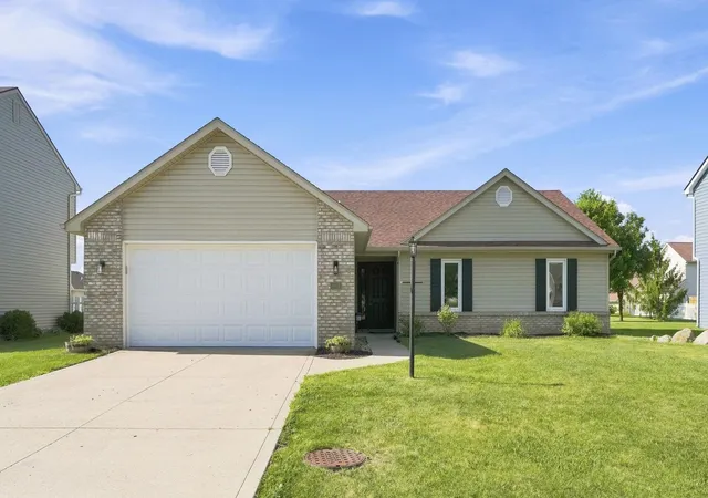 Photo 1 of Sale Pending at 9606 Kildare Xing, Fort Wayne, IN 46835 | MLS# 202628043 | Listing updated on 2026-07-31