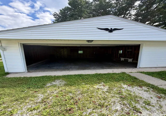 Photo 3 of Manufactured home for sale at 23 W Stump St, Williamsport, IN 47993 | MLS# 202628045 | Listing updated on 2026-09-02