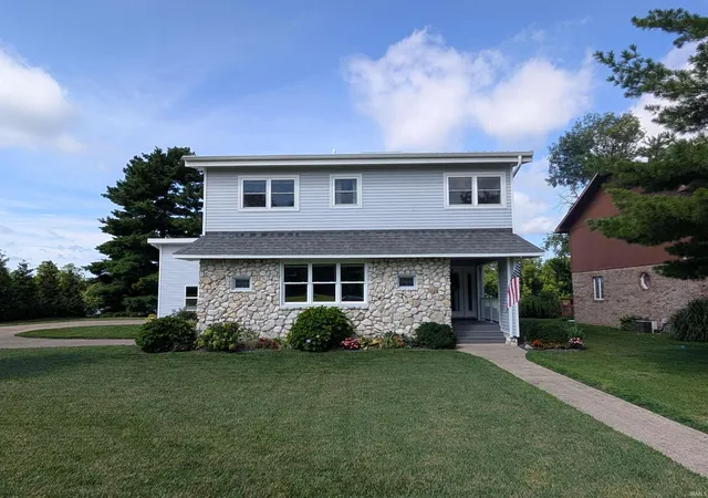 1st image of 1927 College Ave, Vincennes, IN 47591 | MLS# 202628054