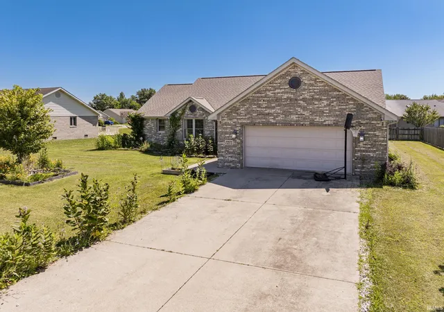 Homes for sale in Muncie, IN | 2404 N Benton Rd, Muncie, IN 47304 | MLS# 202628064