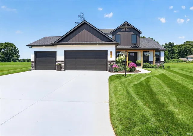 Homes for sale in Granger, IN | 30949 Villa Dr, Granger, IN 46530 | MLS# 202628071