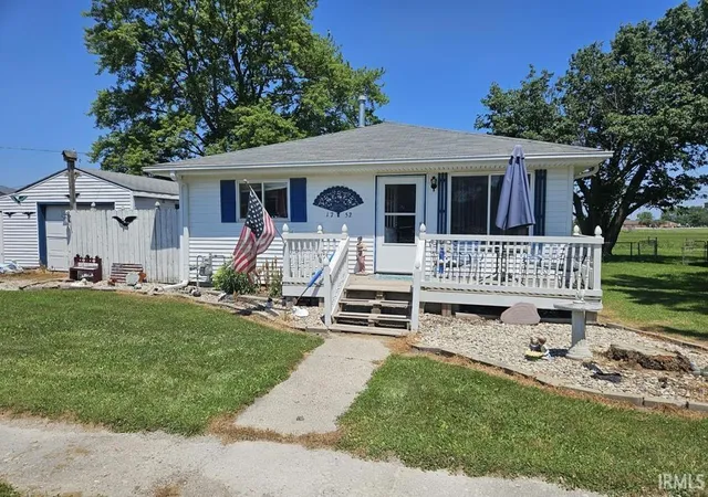 Homes for sale in Frankfort, IN | 1752 W Green St, Frankfort, IN 46041 | MLS# 202628072