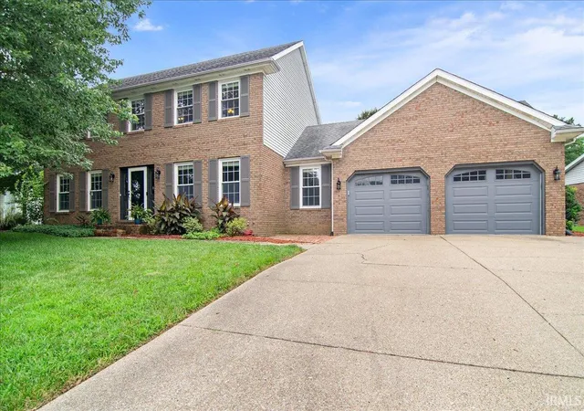 Homes for sale in Evansville, IN | 405 Brookview Dr, Evansville, IN 47711 | MLS# 202628085