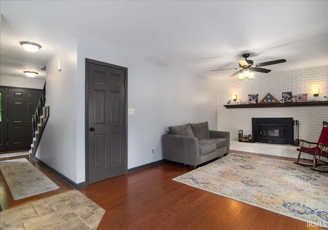 Homes for sale in Evansville, IN | 405 Brookview Dr, Evansville, IN 47711 | MLS# 202628085