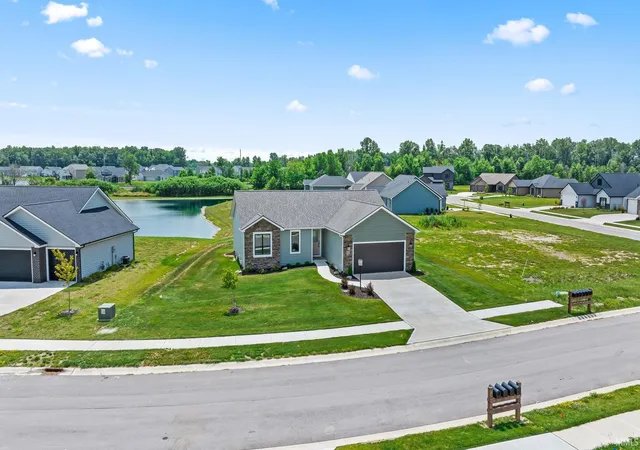 Photo 3 of Manufactured home for sale at 984 Zenos Blvd, Fort Wayne, IN 46818 | MLS# 202628090 | Listing updated on 2026-09-09