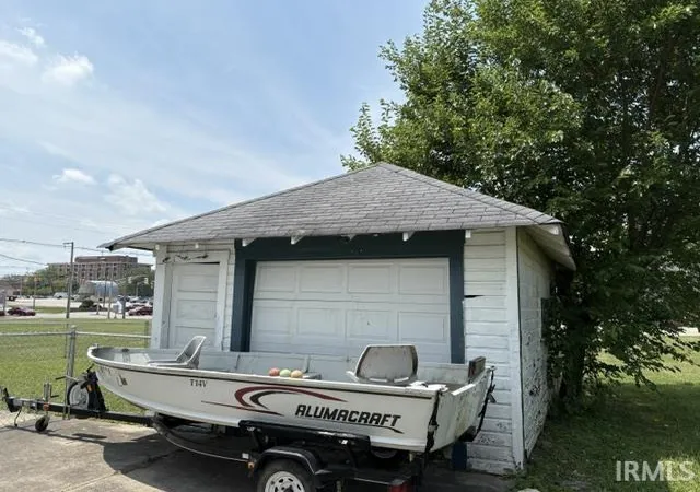 Photo 3 of Manufactured home for sale at 1811 Main St, Anderson, IN 46016 | MLS# 202628093 | Listing updated on 2026-08-25