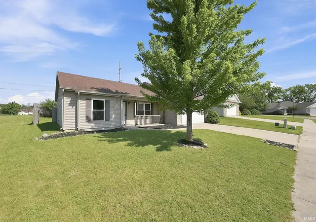 Photo 3 of Manufactured home for sale at 802 Pristine Ave, Angola, IN 46703 | MLS# 202628097 | Listing updated on 2026-07-23