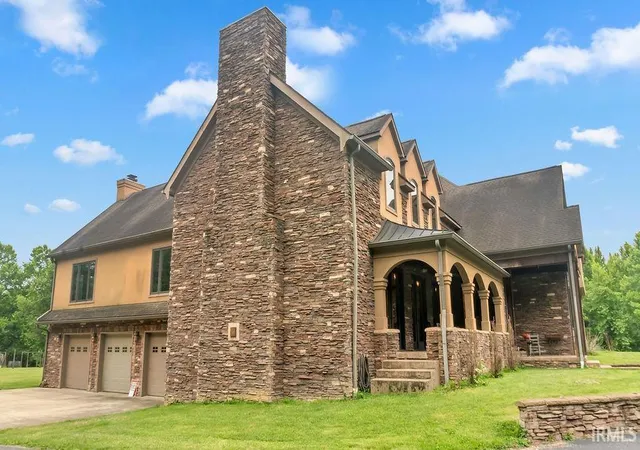 2nd image of 4023 S Two Creeks Ln, Bloomington, IN 47401 | MLS# 202628106