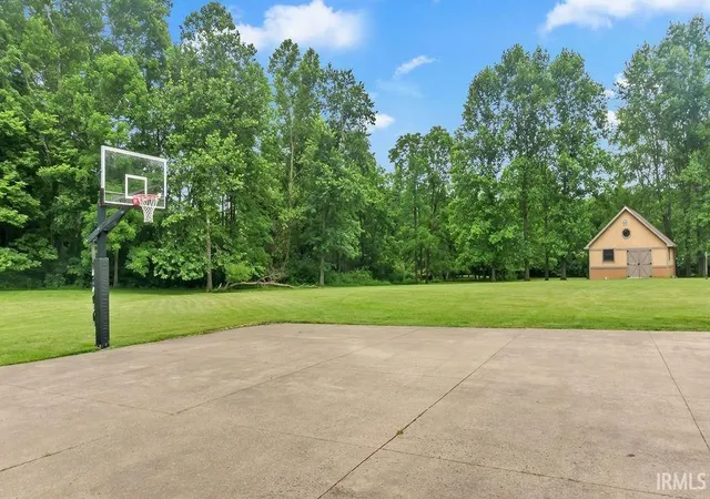 3rd image of 4023 S Two Creeks Ln, Bloomington, IN 47401 | MLS# 202628106