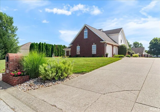 2nd image of 910 N Savannah Dr, Jasper, IN 47546 | MLS# 202628120